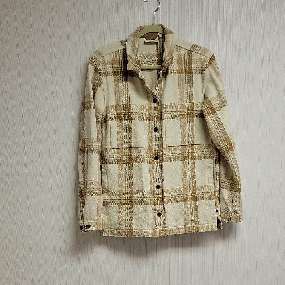 Fjallraven Sinji Classic Plaid Utility Shacket in Cream Tan XS Gorpcore Outdoor